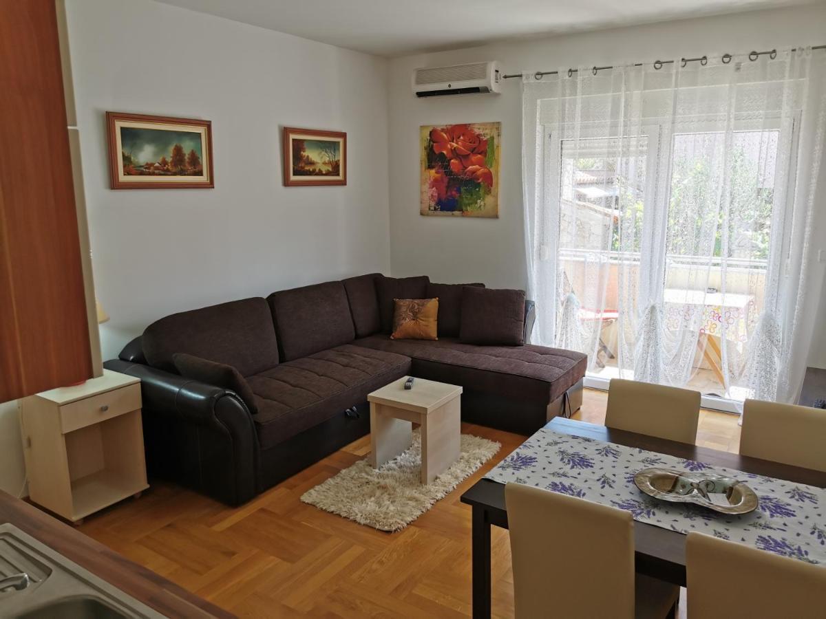 Apartments Mara Cres Luaran gambar