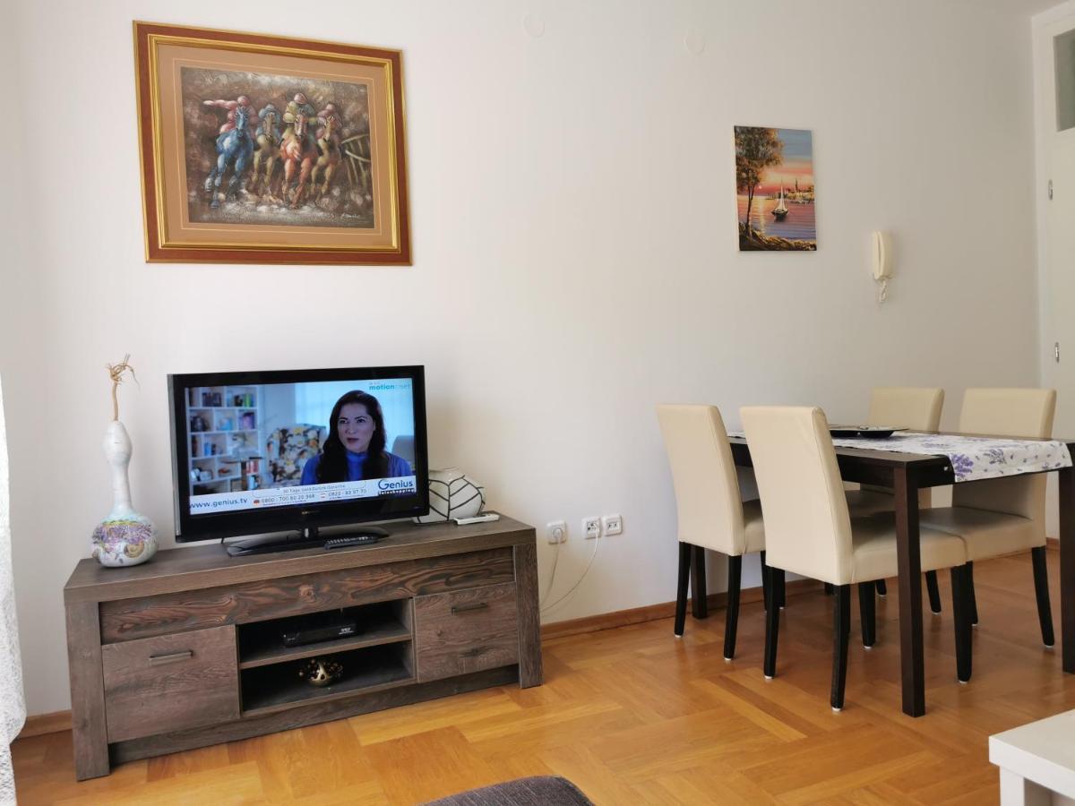 Apartments Mara Cres Luaran gambar