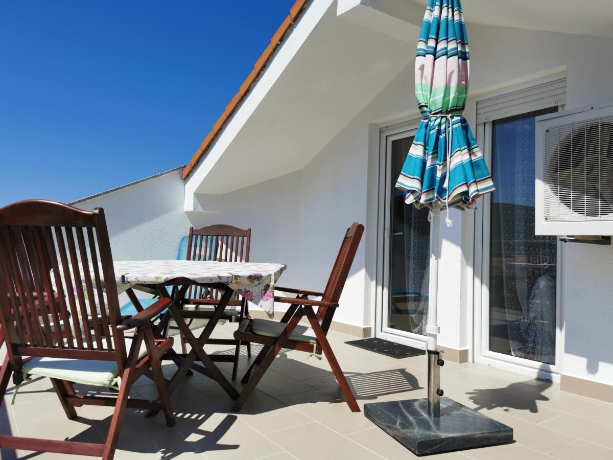 Apartments Mara Cres Luaran gambar