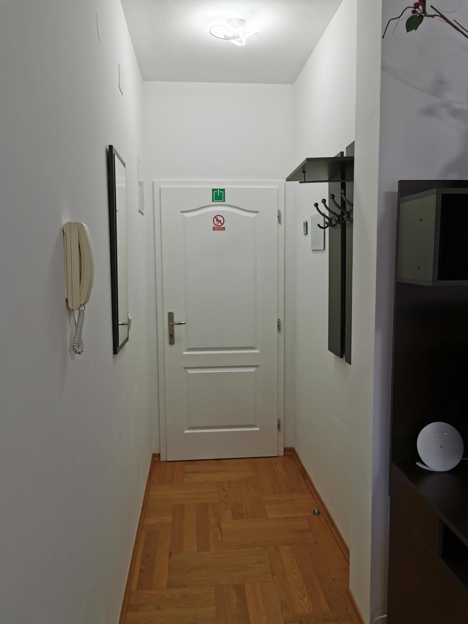 Apartments Mara Cres Luaran gambar