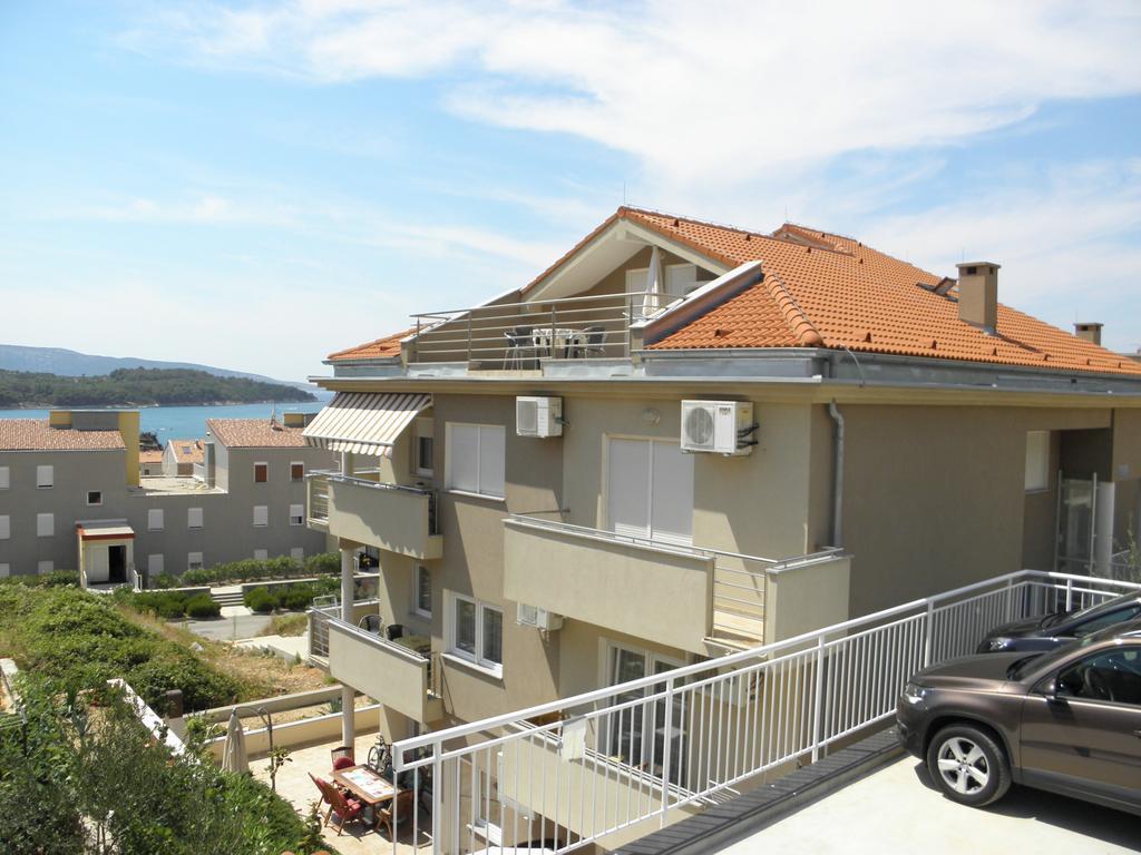 Apartments Mara Cres Bilik gambar