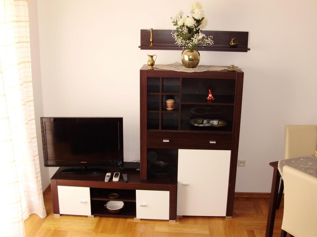 Apartments Mara Cres Bilik gambar