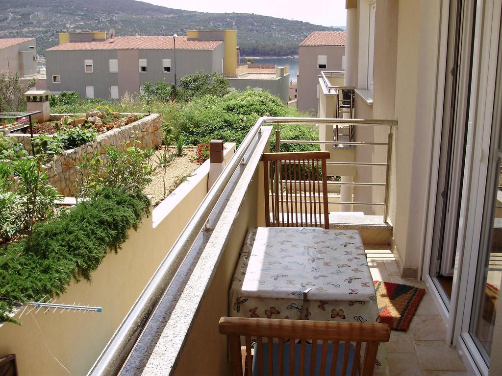 Apartments Mara Cres Bilik gambar