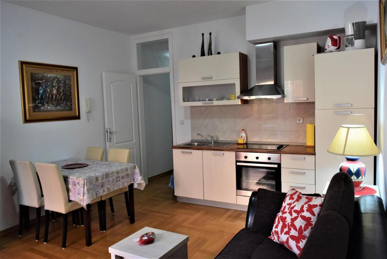 Apartments Mara Cres Luaran gambar