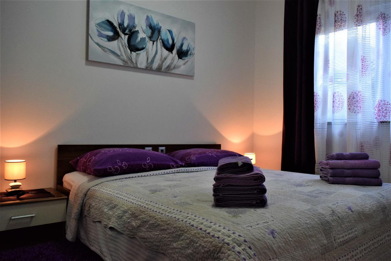 Apartments Mara Cres Luaran gambar